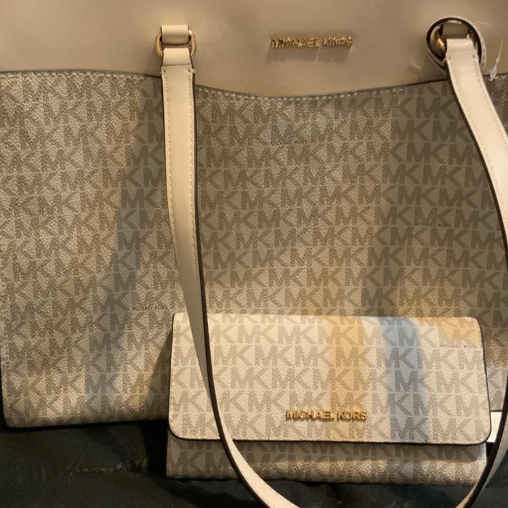 Michael Kors Gray and Cream Tote Bag. 15”x11”. Matching wallet.